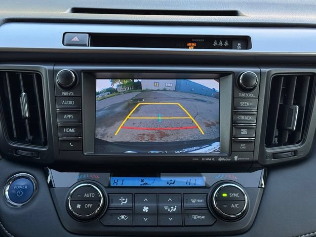 Used 2018 Toyota RAV4 Limited AWD/4WD image 4