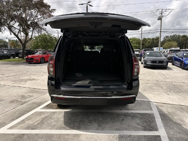 Used 2024 Chevrolet Suburban LS RWD image 28
