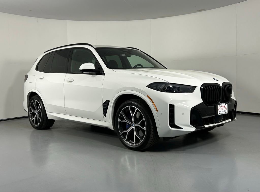 Used 2025 BMW X5 xDrive40i w/ M Sport Package AWD/4WD video 1