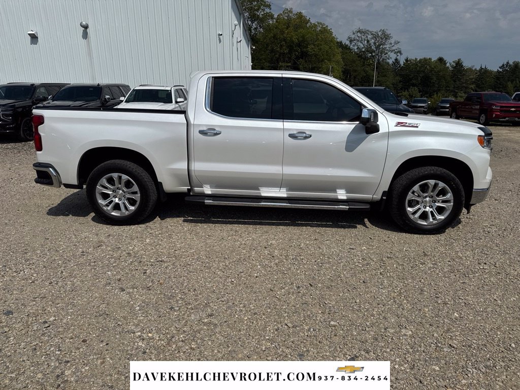 Used 2022 Chevrolet Silverado 1500 LTZ w/ LTZ Premium Package AWD/4WD image 6