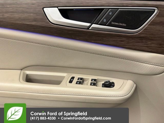 Used 2024 Volkswagen Atlas SEL Premium R-Line image 35