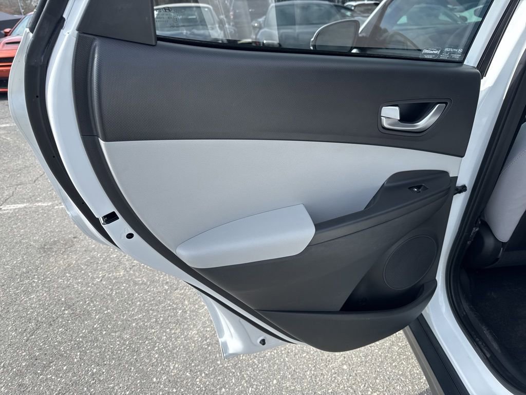 Used 2023 Hyundai Kona SEL w/ Cargo Package image 28