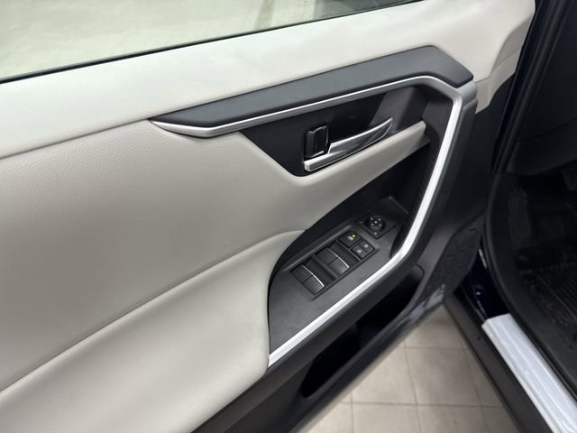 New 2025 Toyota RAV4 XLE image 18