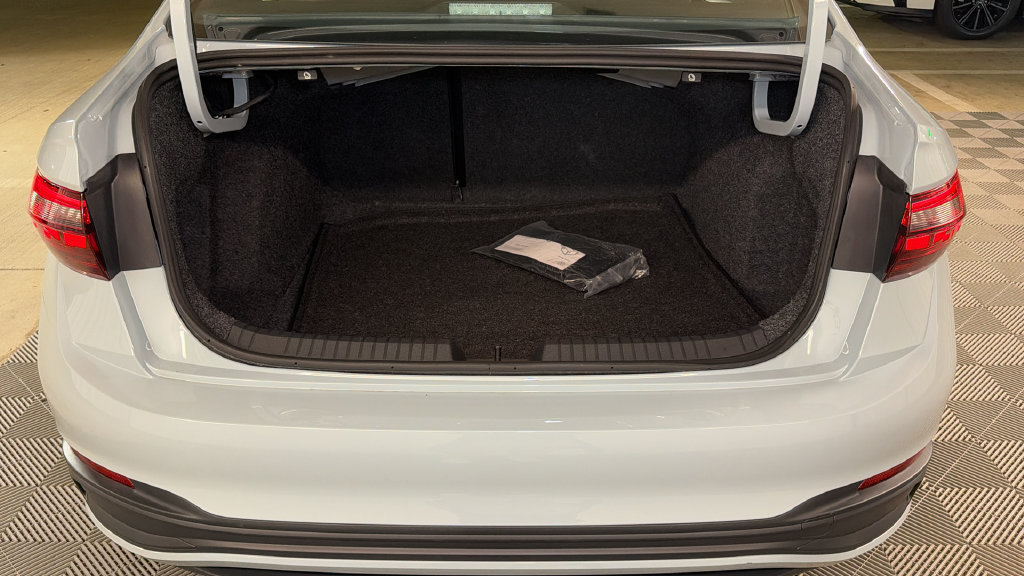 Certified 2026 Volkswagen Jetta Sport FWD image 11