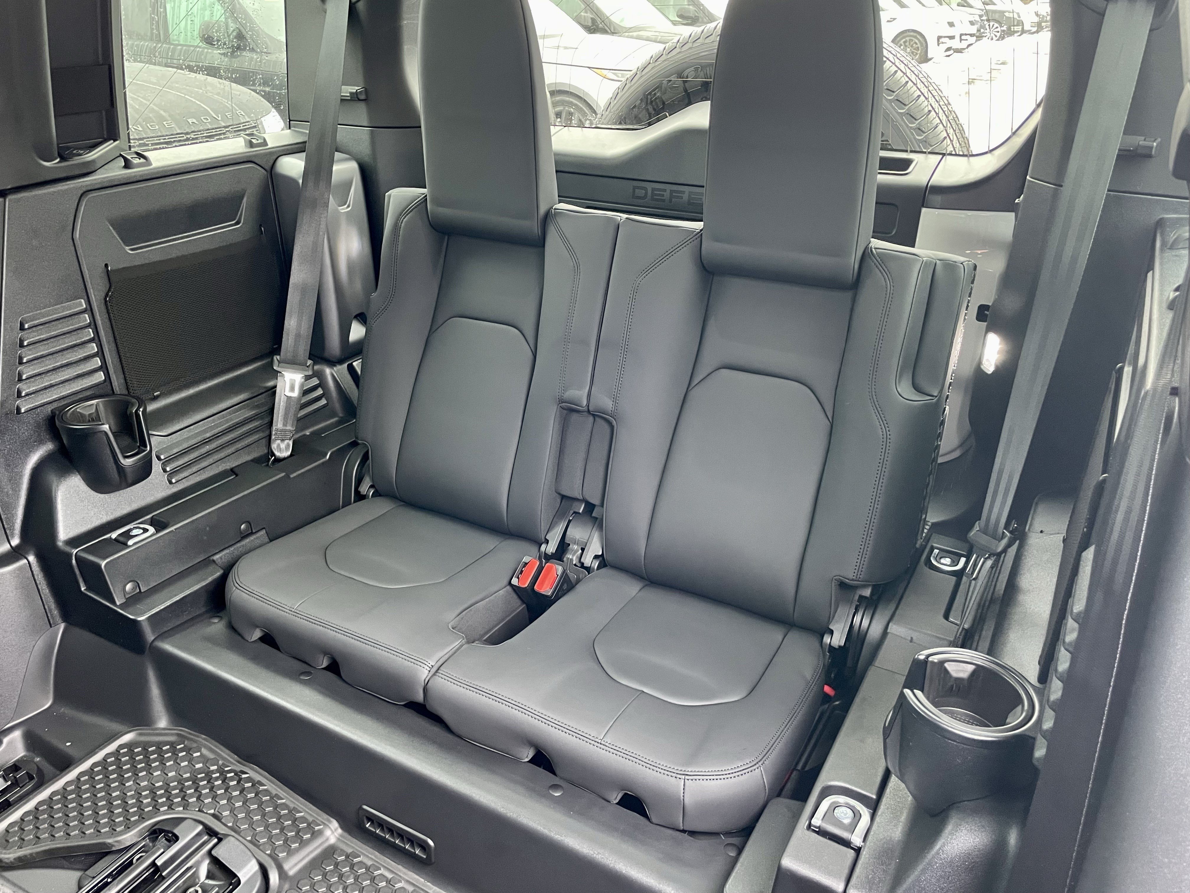 Certified 2025 Land Rover Defender 110 S AWD/4WD image 32