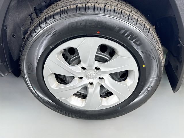 Certified 2023 Toyota RAV4 LE image 29