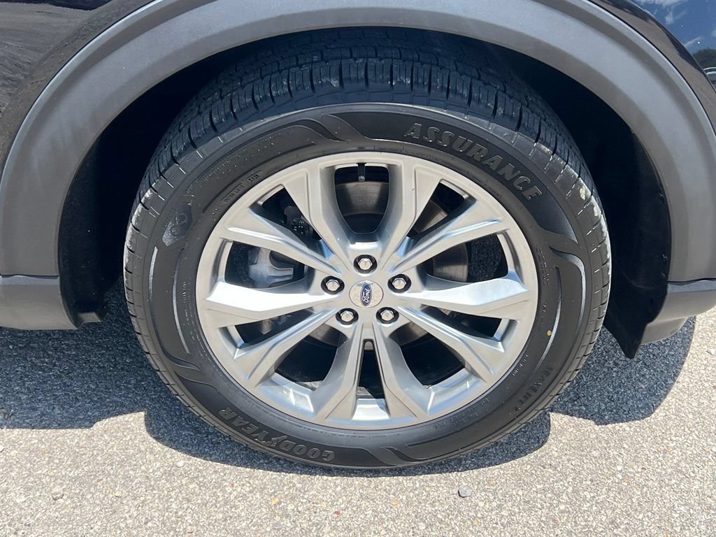 Used 2021 Ford Explorer XLT w/ Equipment Group 202A AWD/4WD image 10