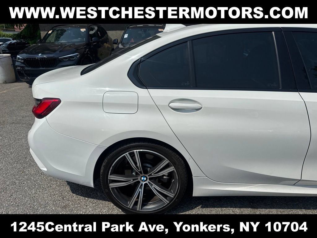 Used 2019 BMW 330i xDrive Sedan w/ M Sport Package AWD/4WD image 11