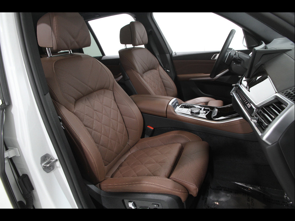 Certified 2025 BMW X5 xDrive40i w/ Climate Comfort Package image 20