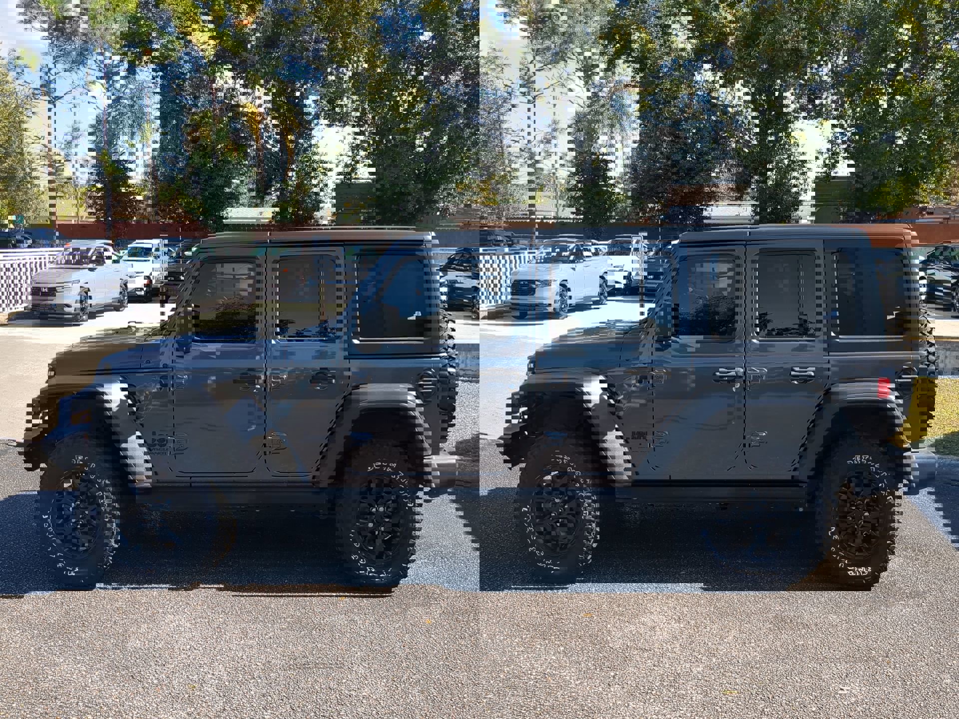 Used 2021 Jeep Wrangler Unlimited Sport image 9