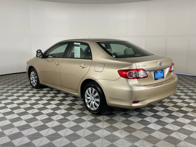 Used 2012 Toyota Corolla LE FWD image 21