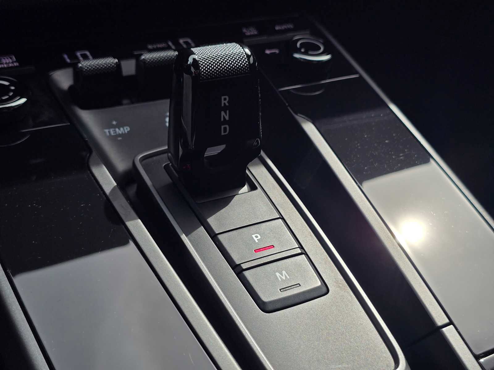 Used 2024 Porsche 911 Carrera image 40