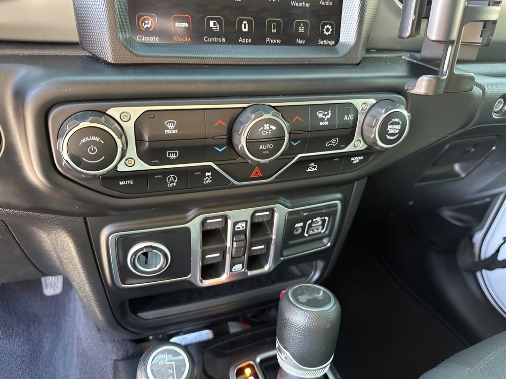 Used 2022 Jeep Wrangler Unlimited Sport image 36