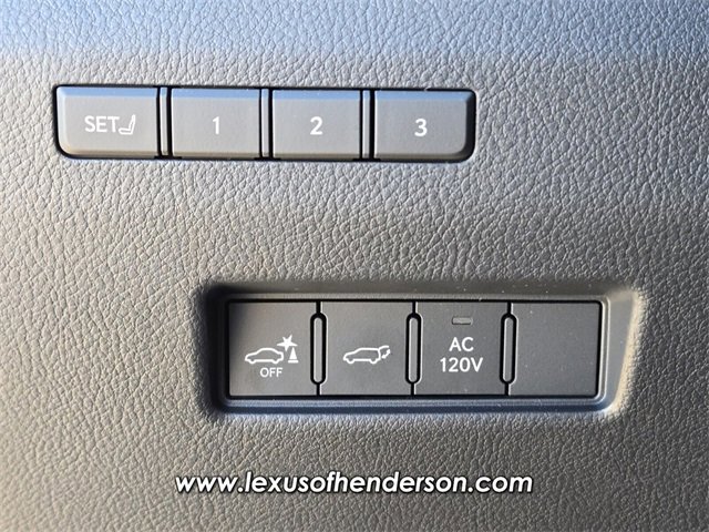 Used 2025 Lexus GX 550 image 21