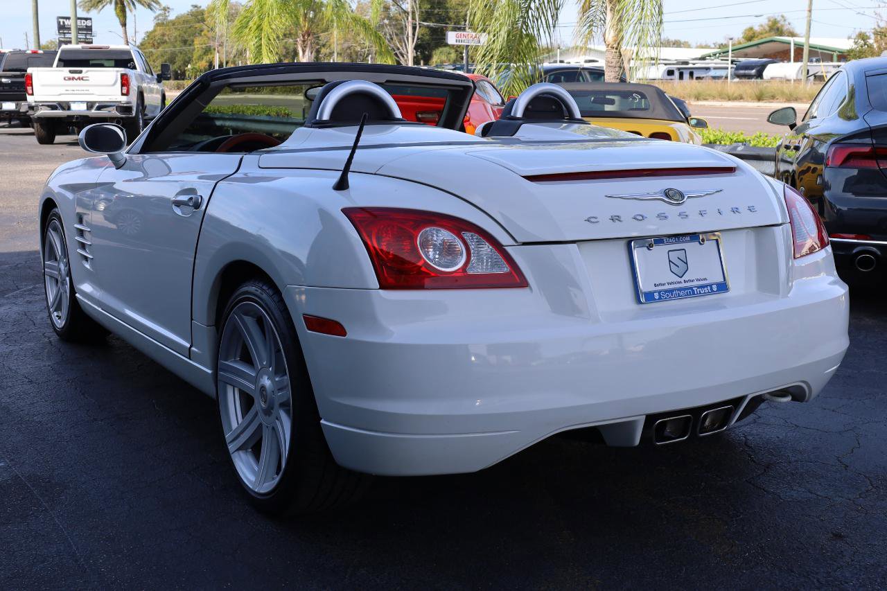 Used 2005 Chrysler Crossfire Limited image 3