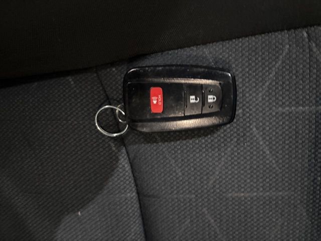 Used 2022 Toyota RAV4 XLE image 39