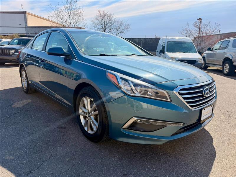 Used 2015 Hyundai Sonata SE FWD image 3
