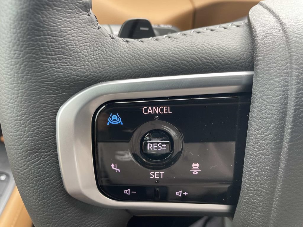 New 2025 Nissan Armada SL w/ Captain's Chari Seat Package RWD image 17