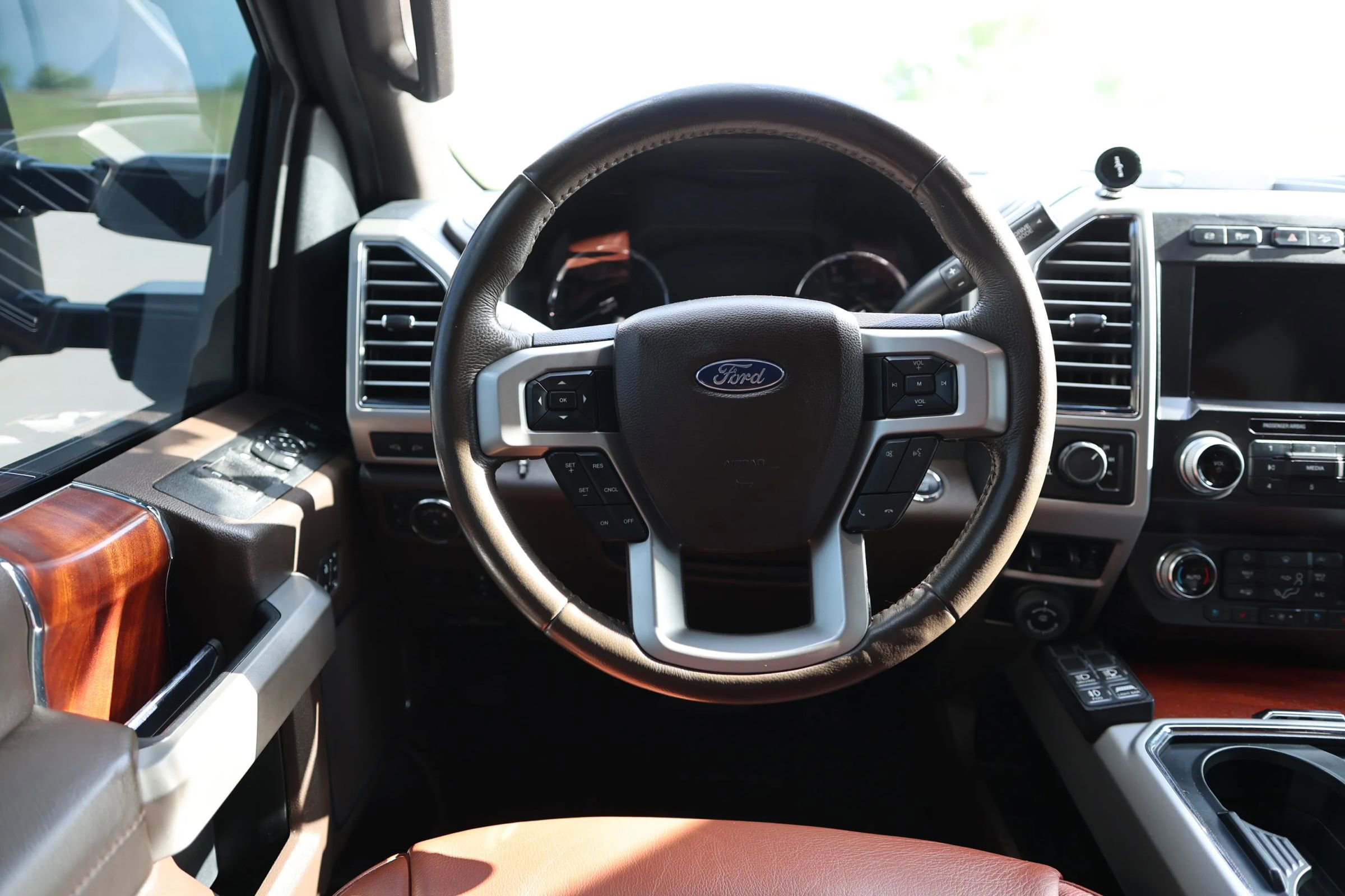 Used 2020 Ford F250 King Ranch w/ King Ranch Ultimate Package image 43