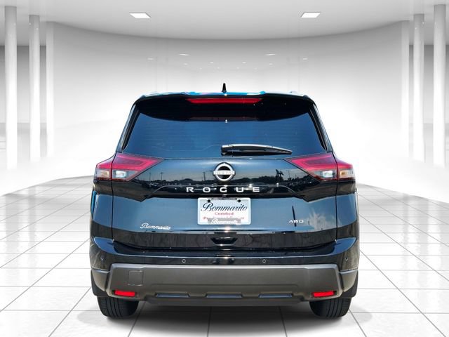 Used 2026 Nissan Rogue SV w/ SV Premium Package AWD/4WD image 4