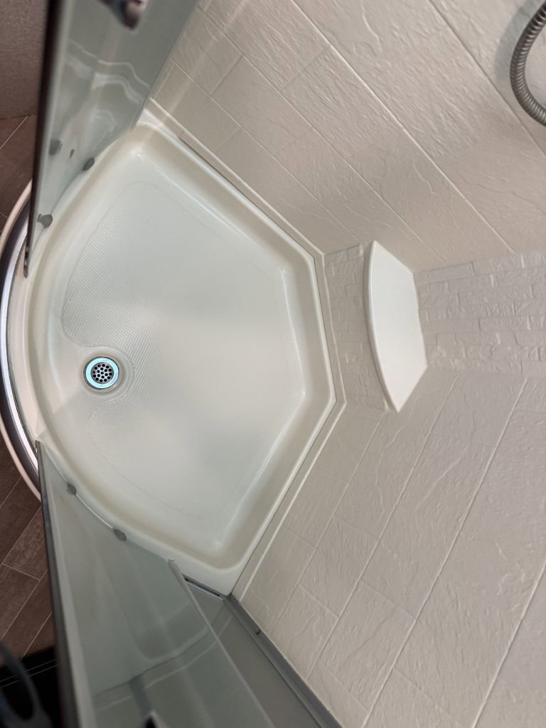 Used 2018 RAM 5500 SLT w/ Quick Order Package 29G SLT image 75