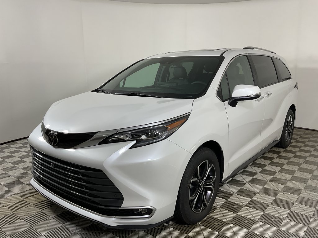 New 2026 Toyota Sienna Platinum AWD/4WD image 3