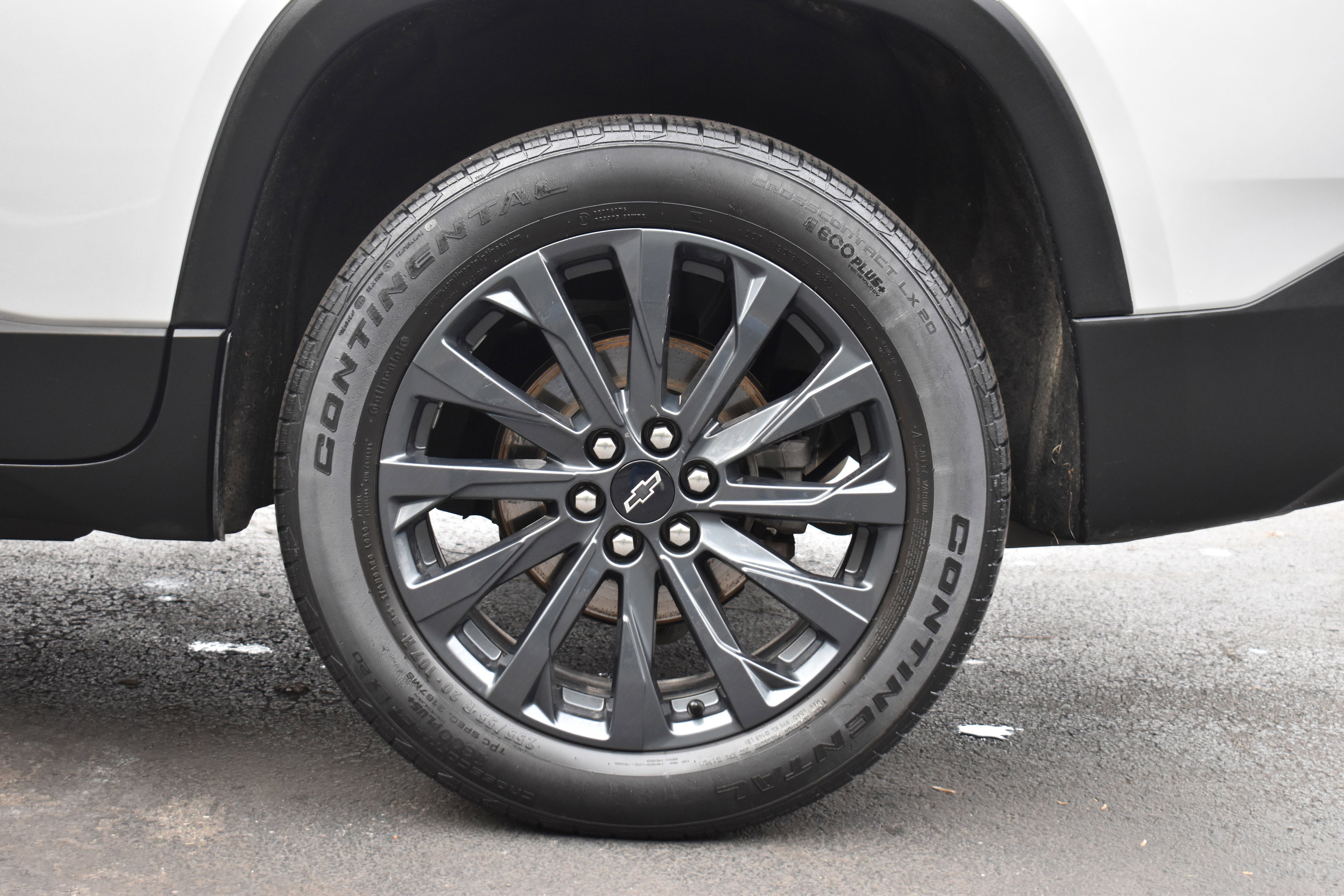 Used 2022 Chevrolet Traverse RS image 36