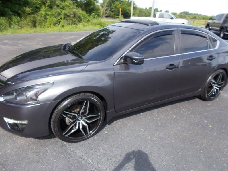 Used 2013 Nissan Altima 3.5 SL w/ Technology Pkg FWD image 7