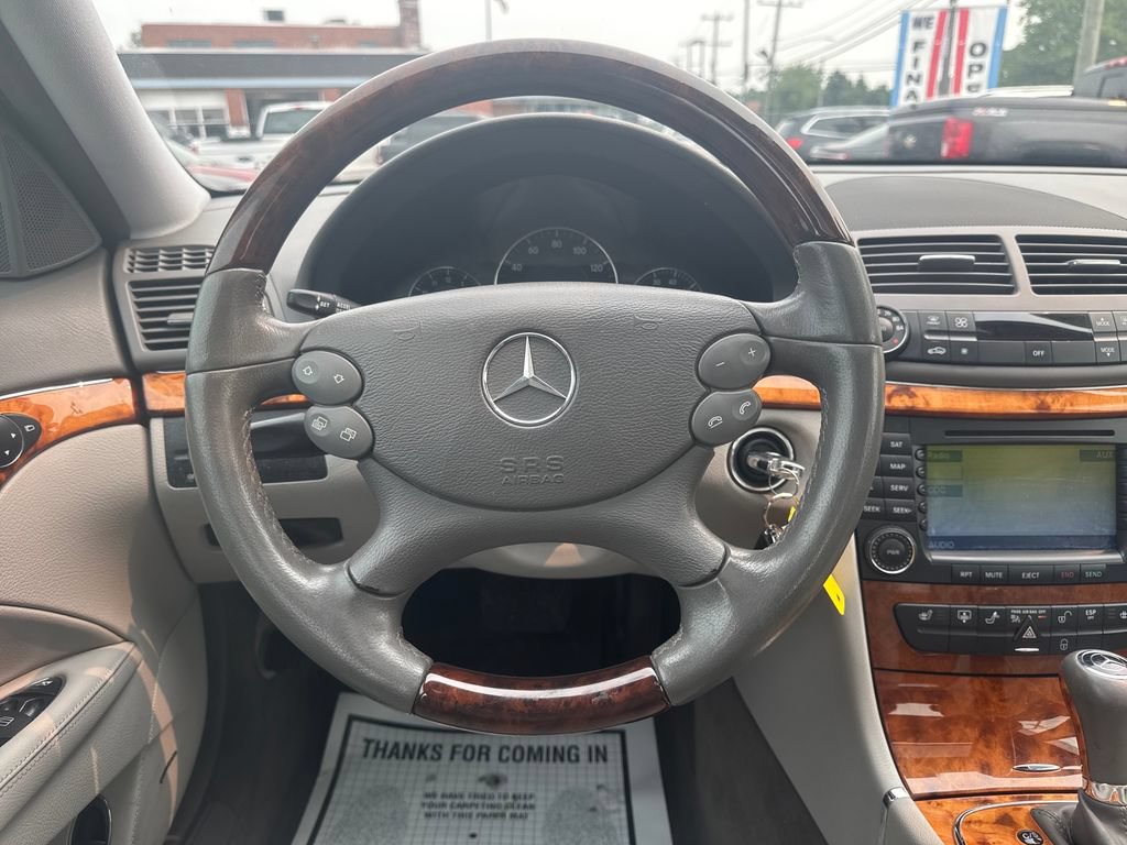 Used 2007 Mercedes-Benz E 350 4MATIC Sedan image 14