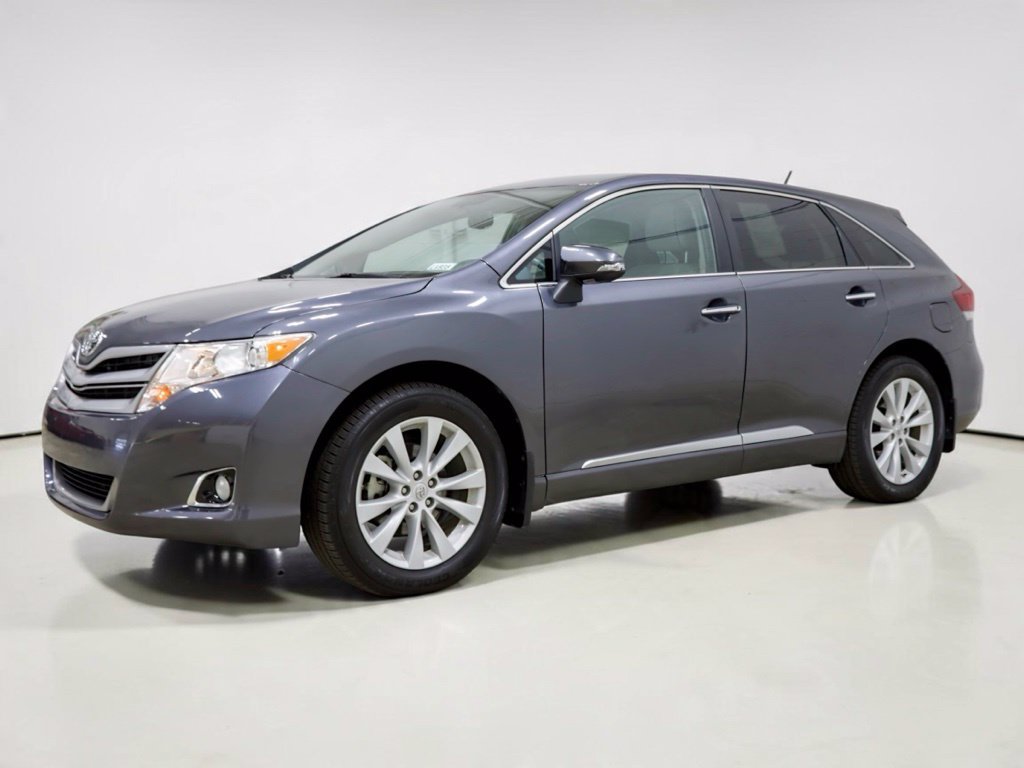 Used 2015 Toyota Venza XLE AWD/4WD image 3