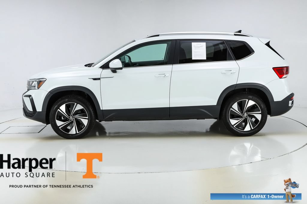 Used 2024 Volkswagen Taos SE w/ Panoramic Sunroof Package AWD/4WD image 39