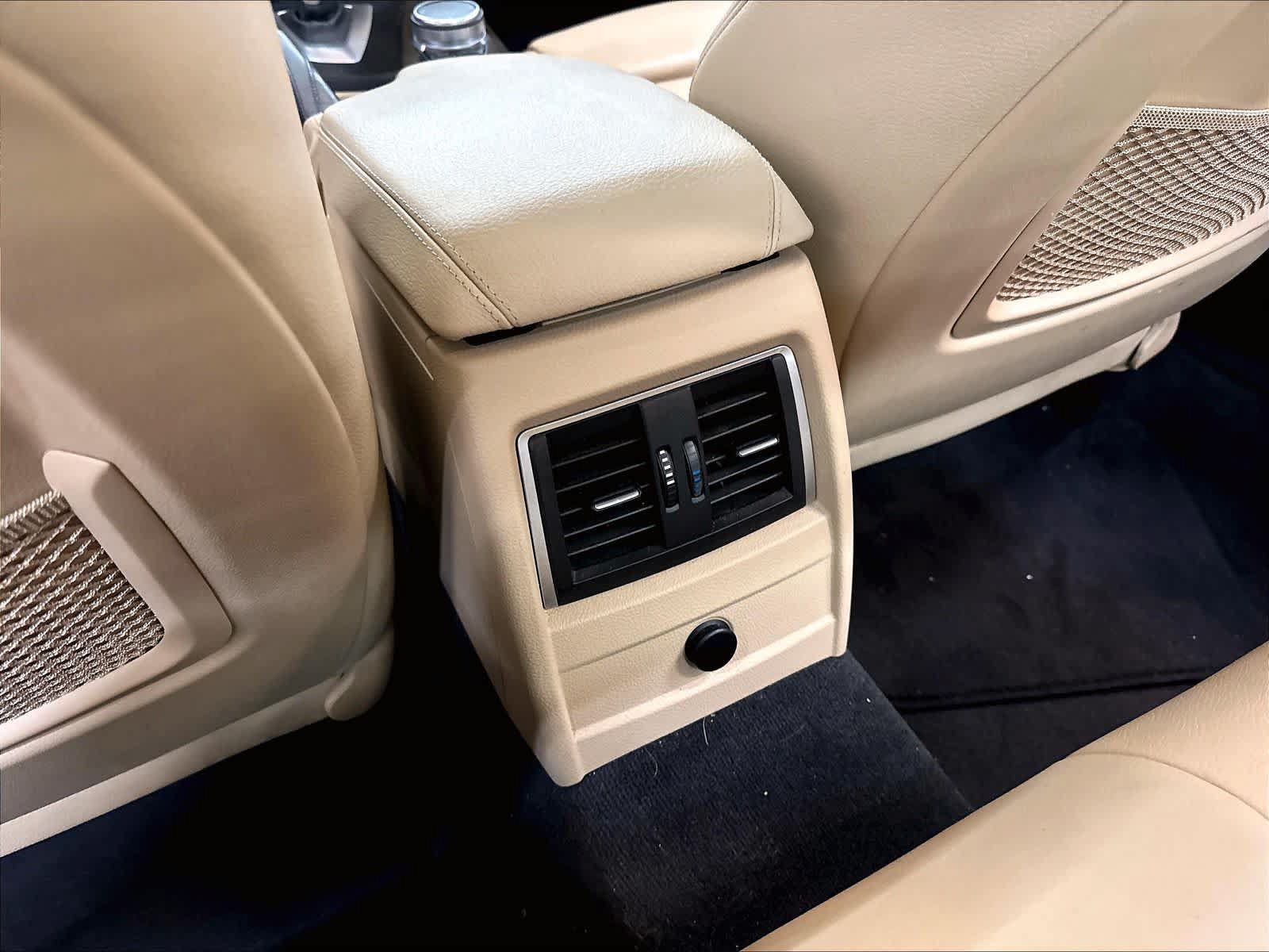 Used 2018 BMW 340i Sedan RWD image 36