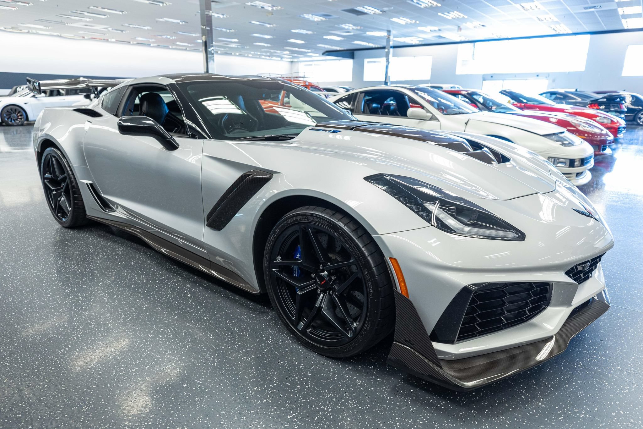Used 2019 Chevrolet Corvette ZR1 RWD image 4