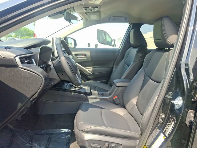 Used 2026 Toyota Corolla Cross XLE FWD image 13