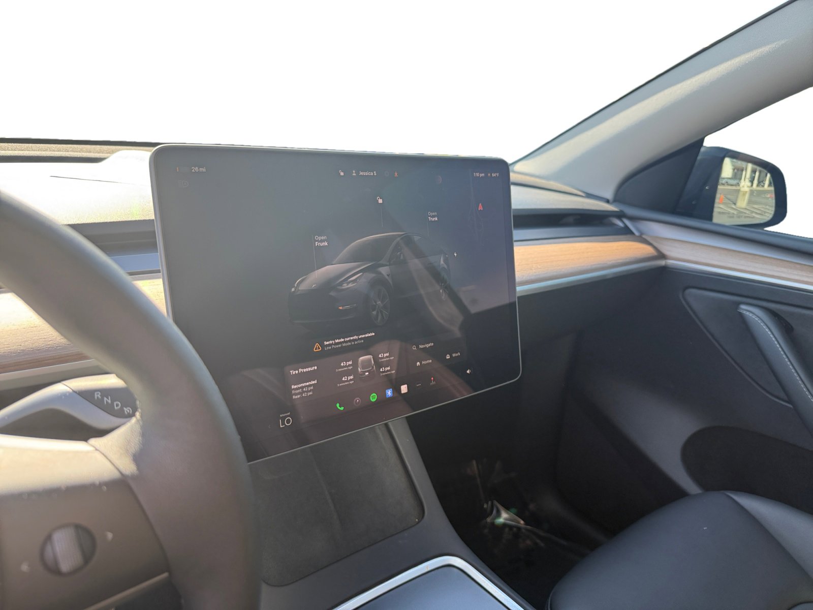Used 2025 Tesla Model Y Long Range image 12