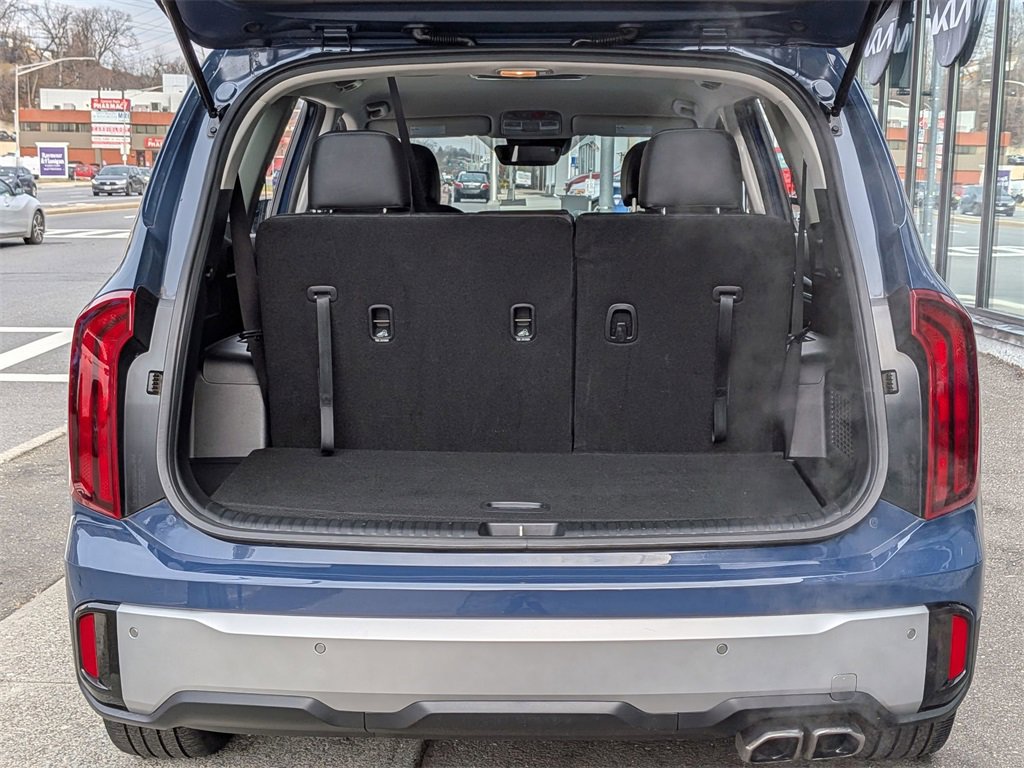 Certified 2023 Kia Telluride S image 9