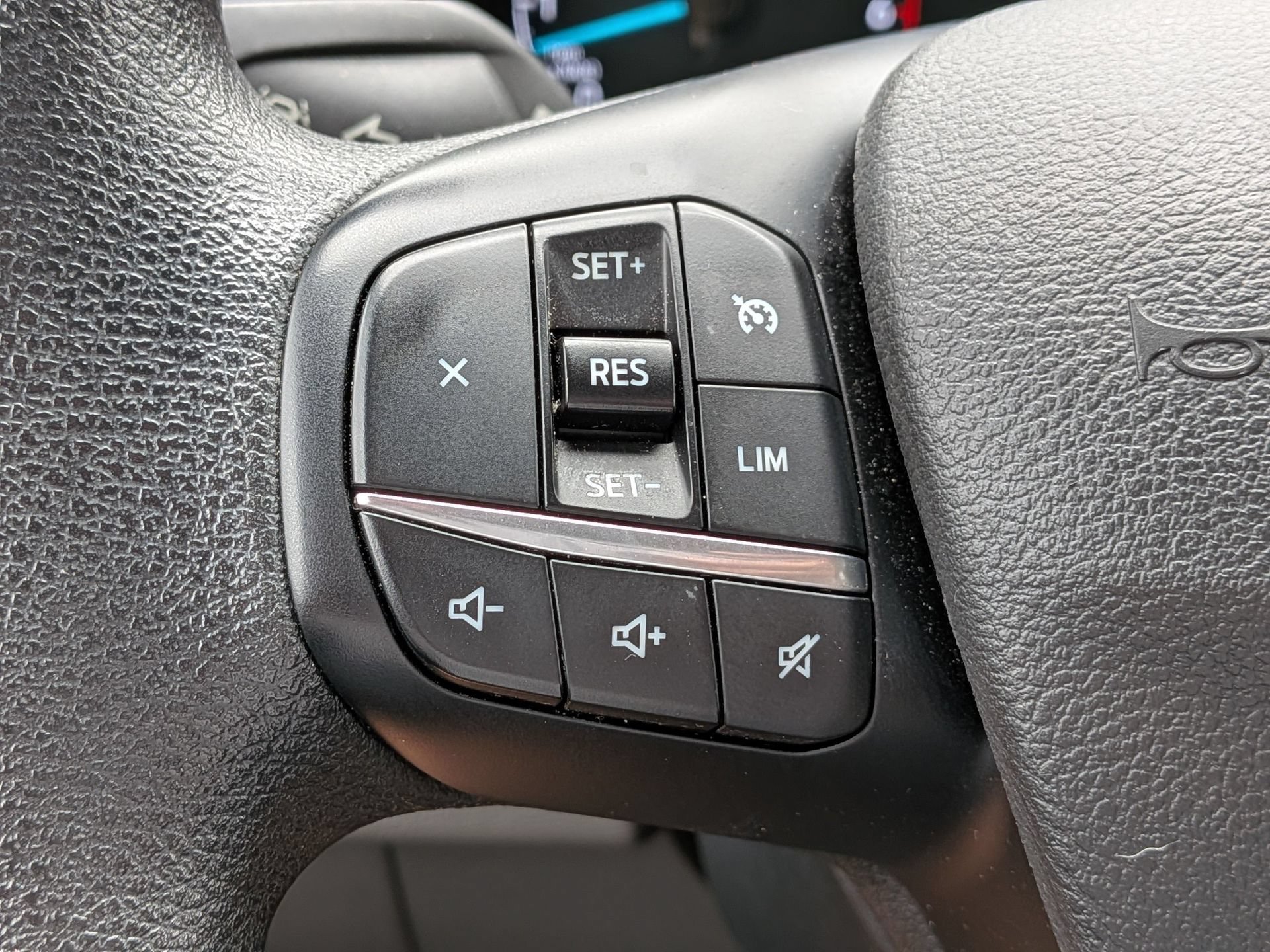 Used 2024 Ford Transit 350 XLT RWD image 27