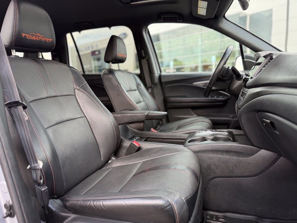 Used 2022 Honda Pilot TrailSport image 10