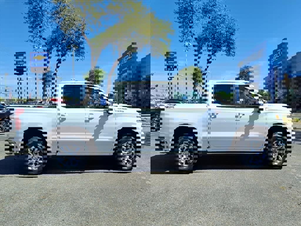 New 2026 Chevrolet Silverado 1500 LT w/ Safety Package image 5