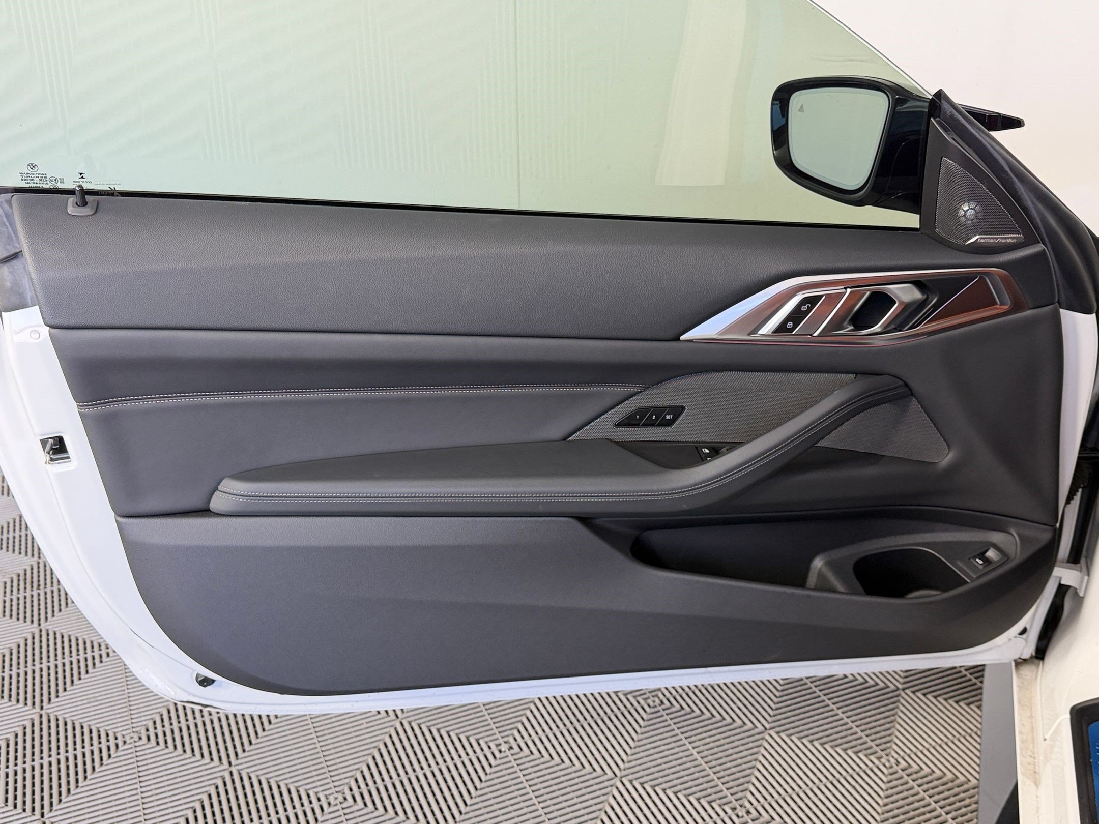 Used 2023 BMW M4 Competition w/ M Driver's Package RWD image 11