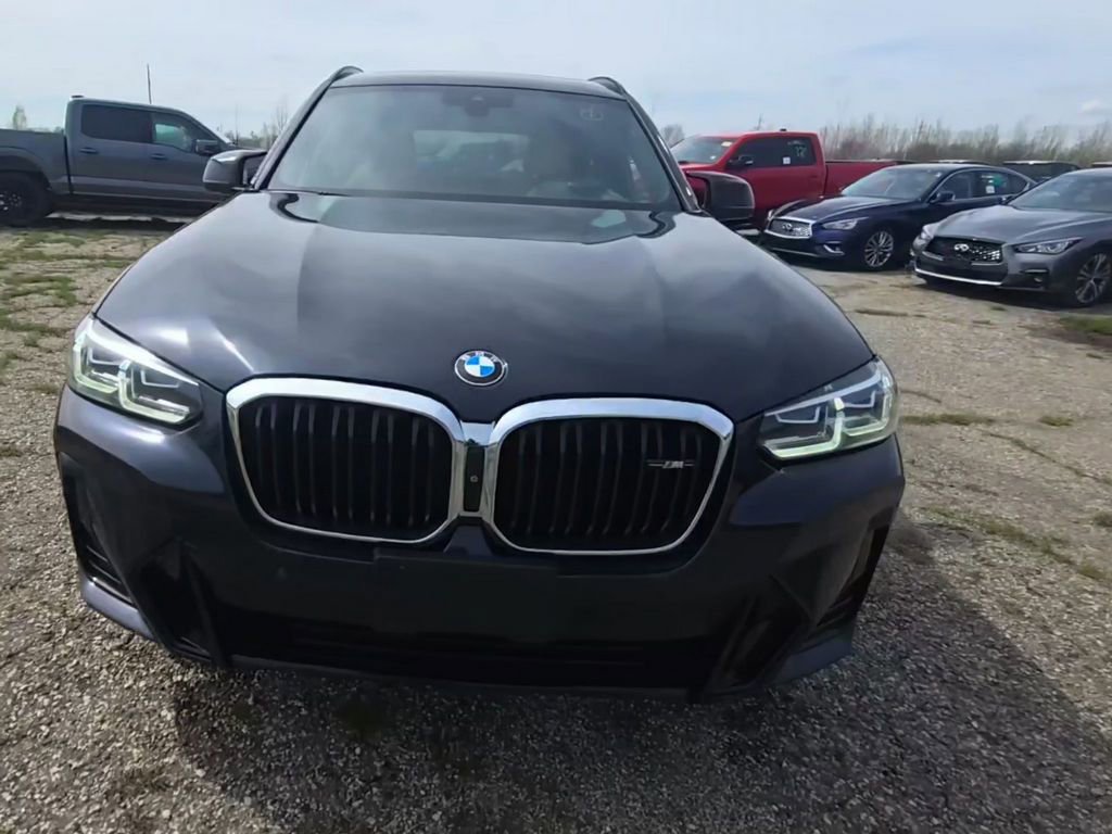 Used 2022 BMW X3 M40i image 2