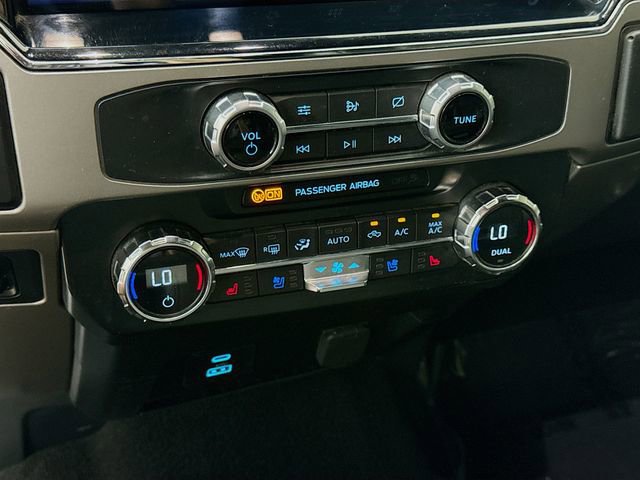 Used 2022 Ford F350 Lariat w/ Lariat Value Package AWD/4WD image 16