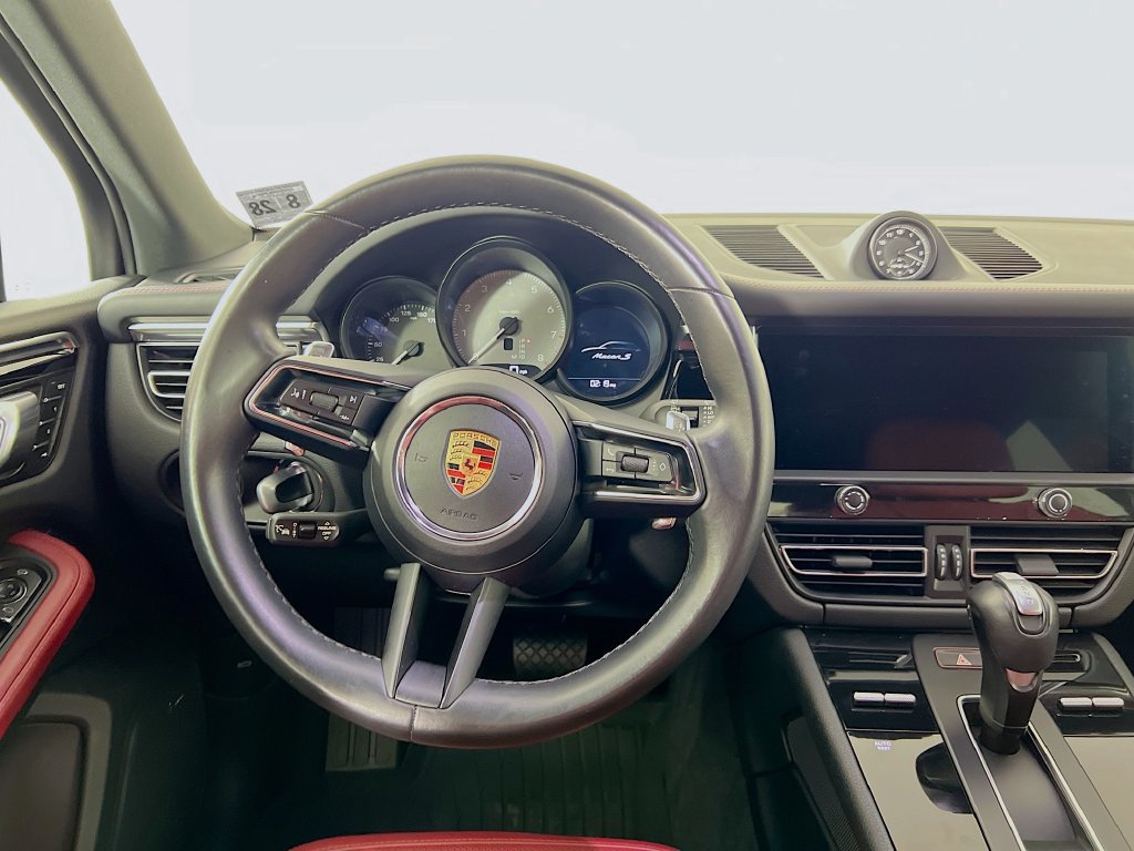 Certified 2024 Porsche Macan S AWD/4WD image 25