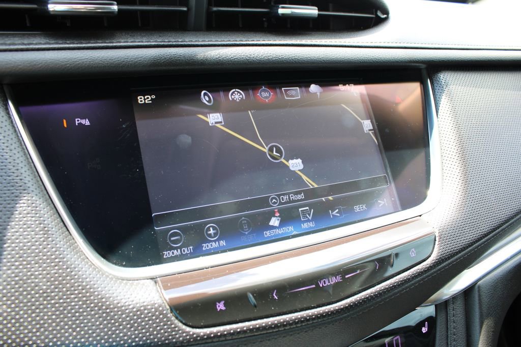 Used 2017 Cadillac XT5 Luxury w/ Driver Awareness Package image 13