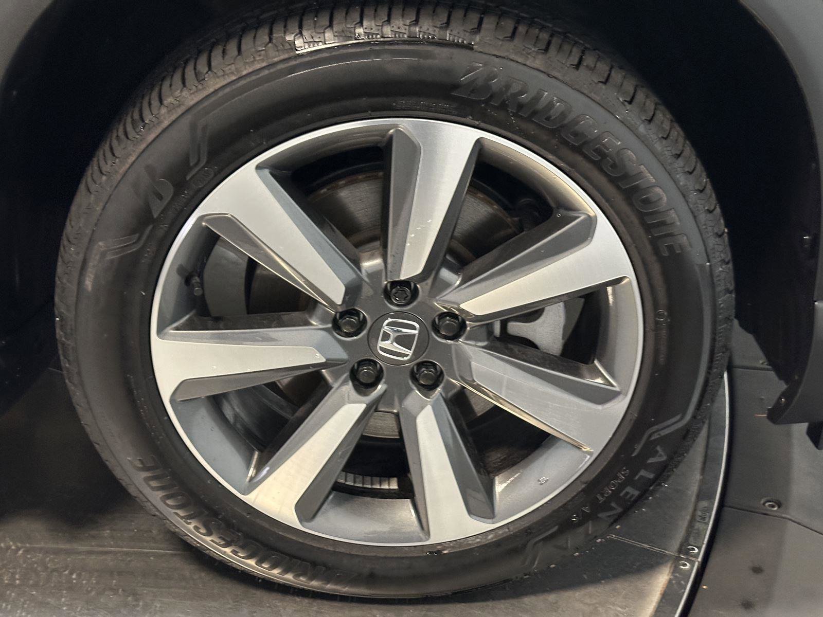 Certified 2025 Honda Pilot Elite image 17