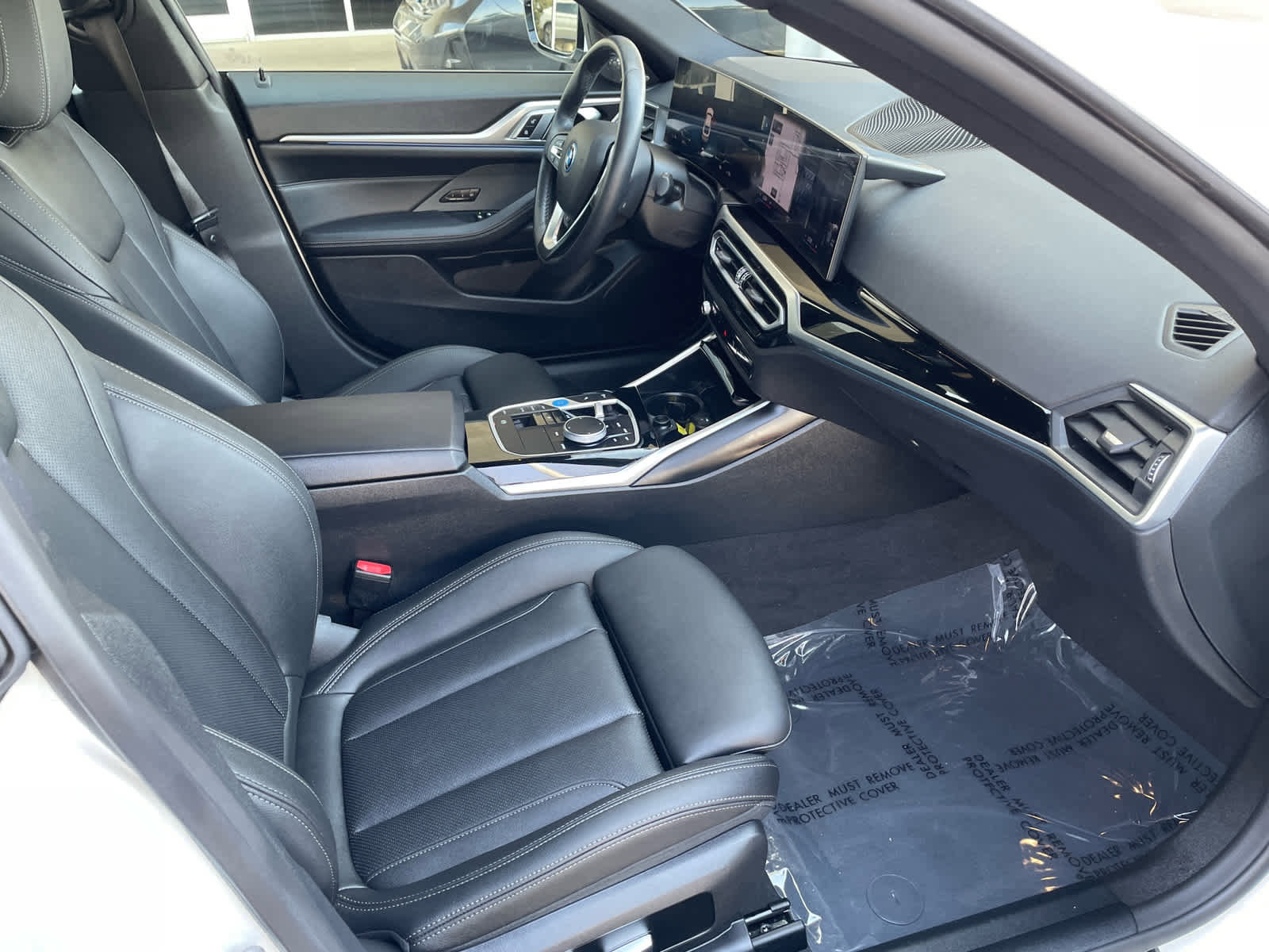 Used 2023 BMW i4 eDrive35 w/ Premium Package image 10