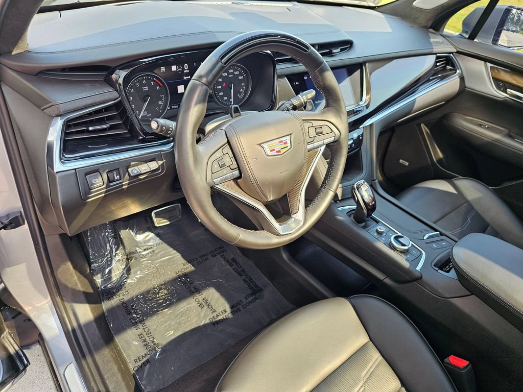 Certified 2025 Cadillac XT6 Sport w/ Platinum Package AWD/4WD image 22
