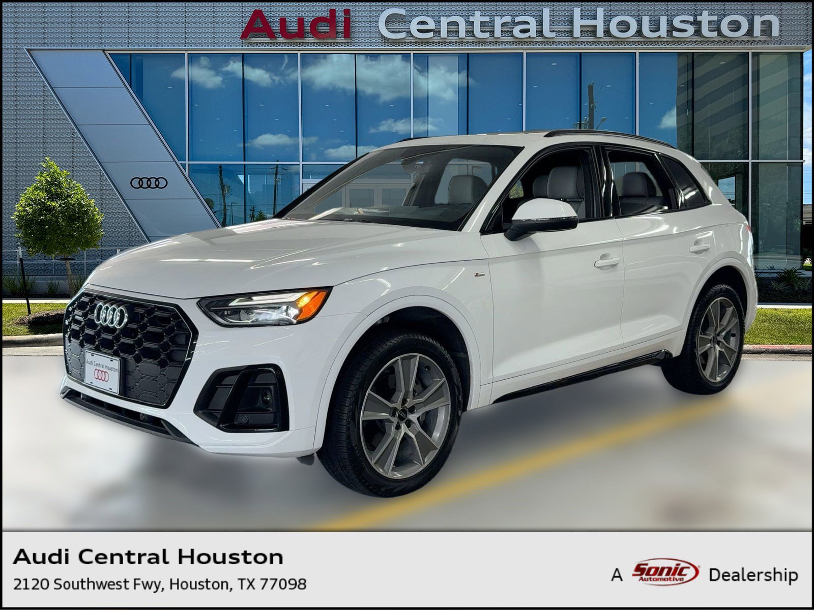 Certified 2025 Audi Q5 2.0T Premium w/ Convenience Plus Package