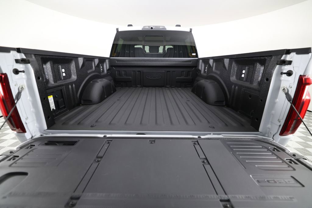 Used 2025 Ford F150 Raptor AWD/4WD image 7