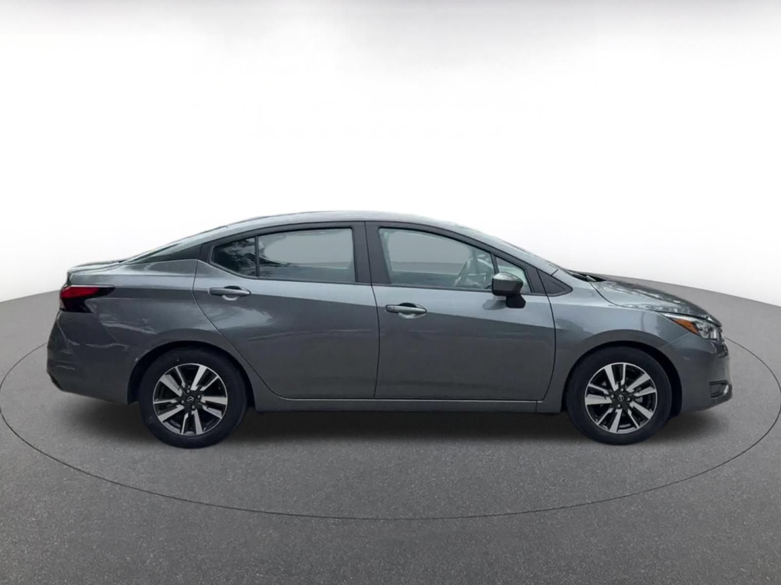 Used 2025 Nissan Versa SV FWD image 16